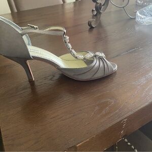 Silver Gray T-Strap Heels with Crystal Embellishment